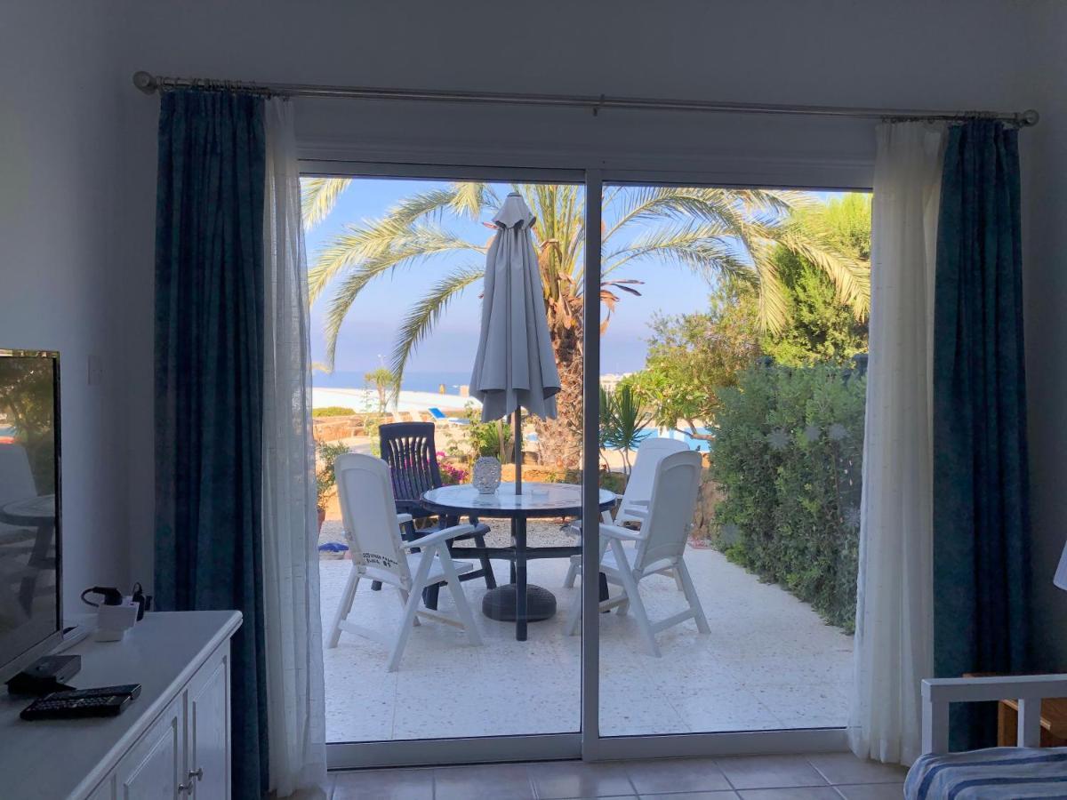 Kings Palace - Fabulous Pool-Side 2 Bed Apartment Paphos Exteriör bild
