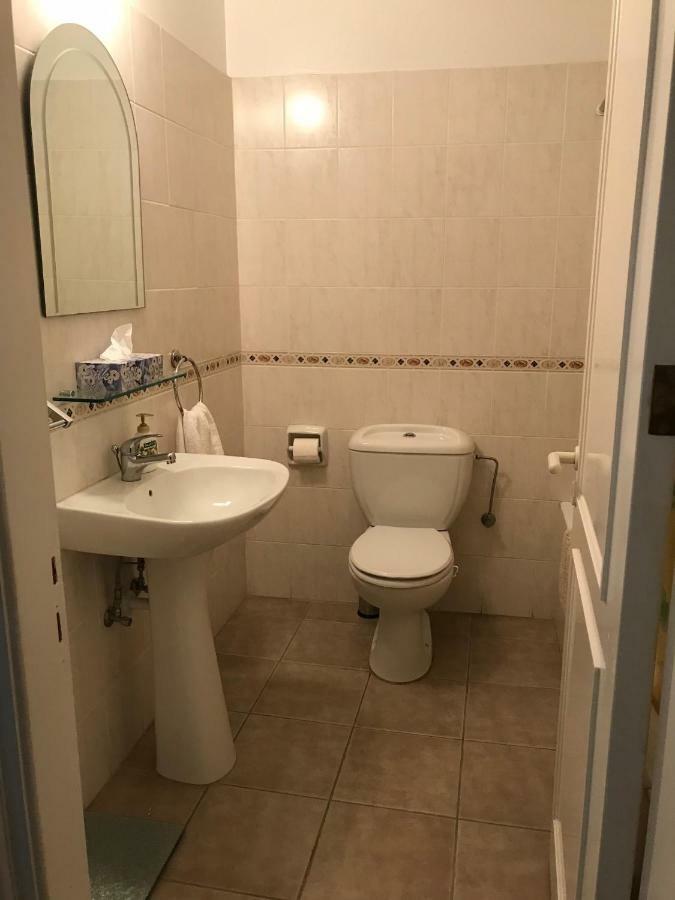 Kings Palace - Fabulous Pool-Side 2 Bed Apartment Paphos Exteriör bild
